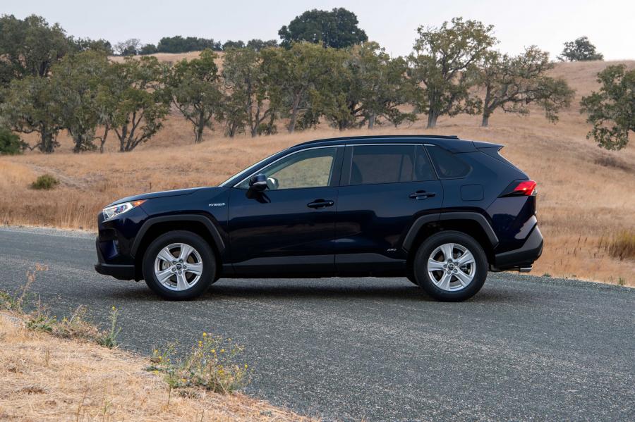  Toyota RAV4 XLE Hybrid 2018 года  (NA) (фото 6 из 26)